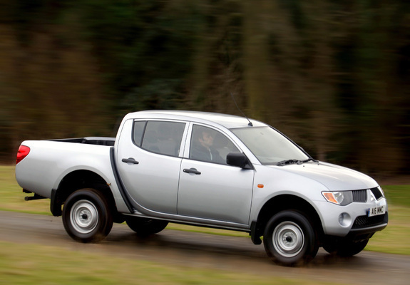 Mitsubishi L200 4Work Double Cab UK-spec 2006–10 wallpapers