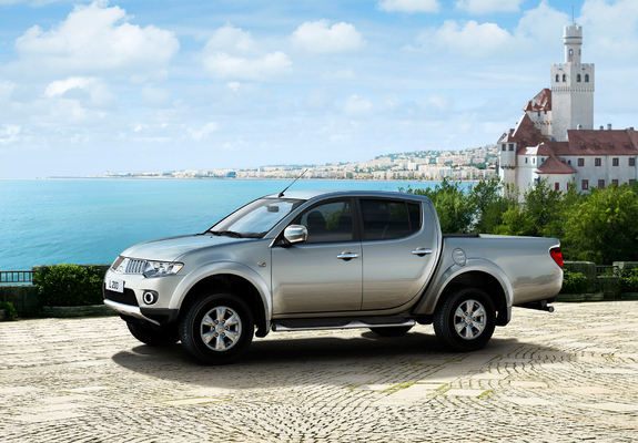 Mitsubishi L200 4Life Double Cab 2010 wallpapers