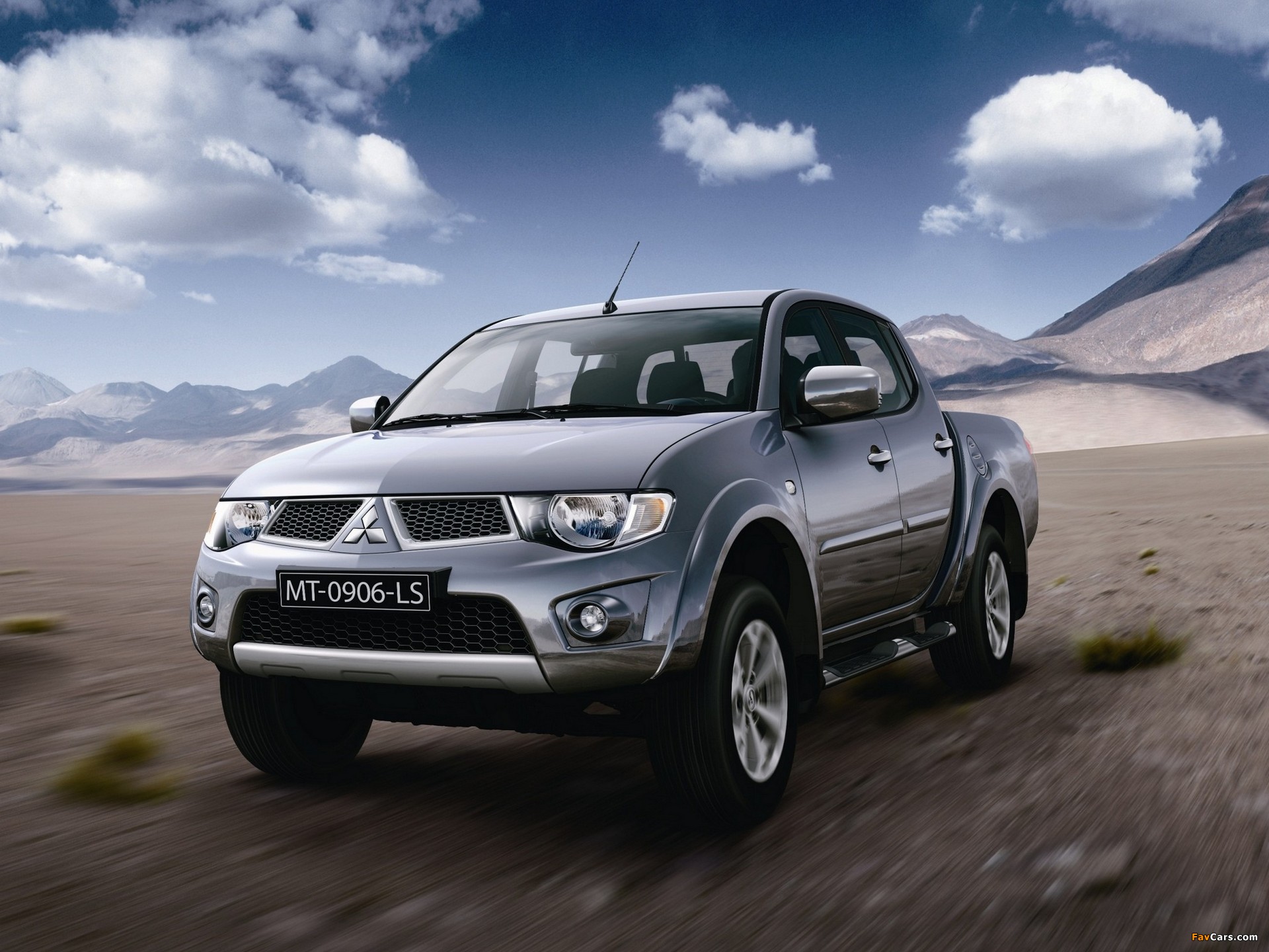 Photos of Mitsubishi L200 Triton BR-spec 2011 (1920 x 1440)