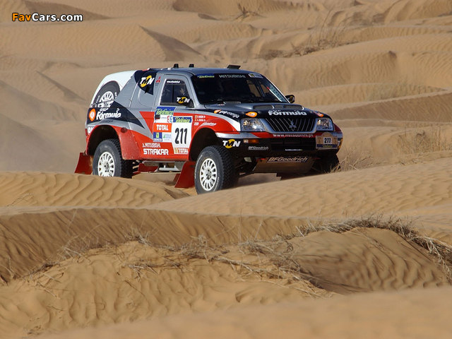 Pictures of Mitsubishi L200 Strakar Super Production Cross-Country Car 2003 (640 x 480)