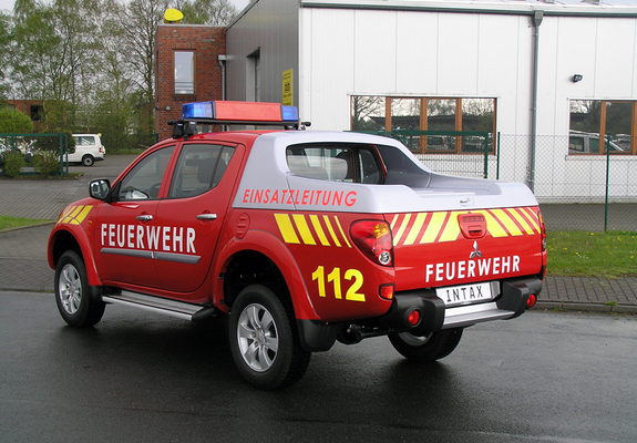 Pictures of Mitsubishi L200 Double Cab Feuerwehr 2006–10