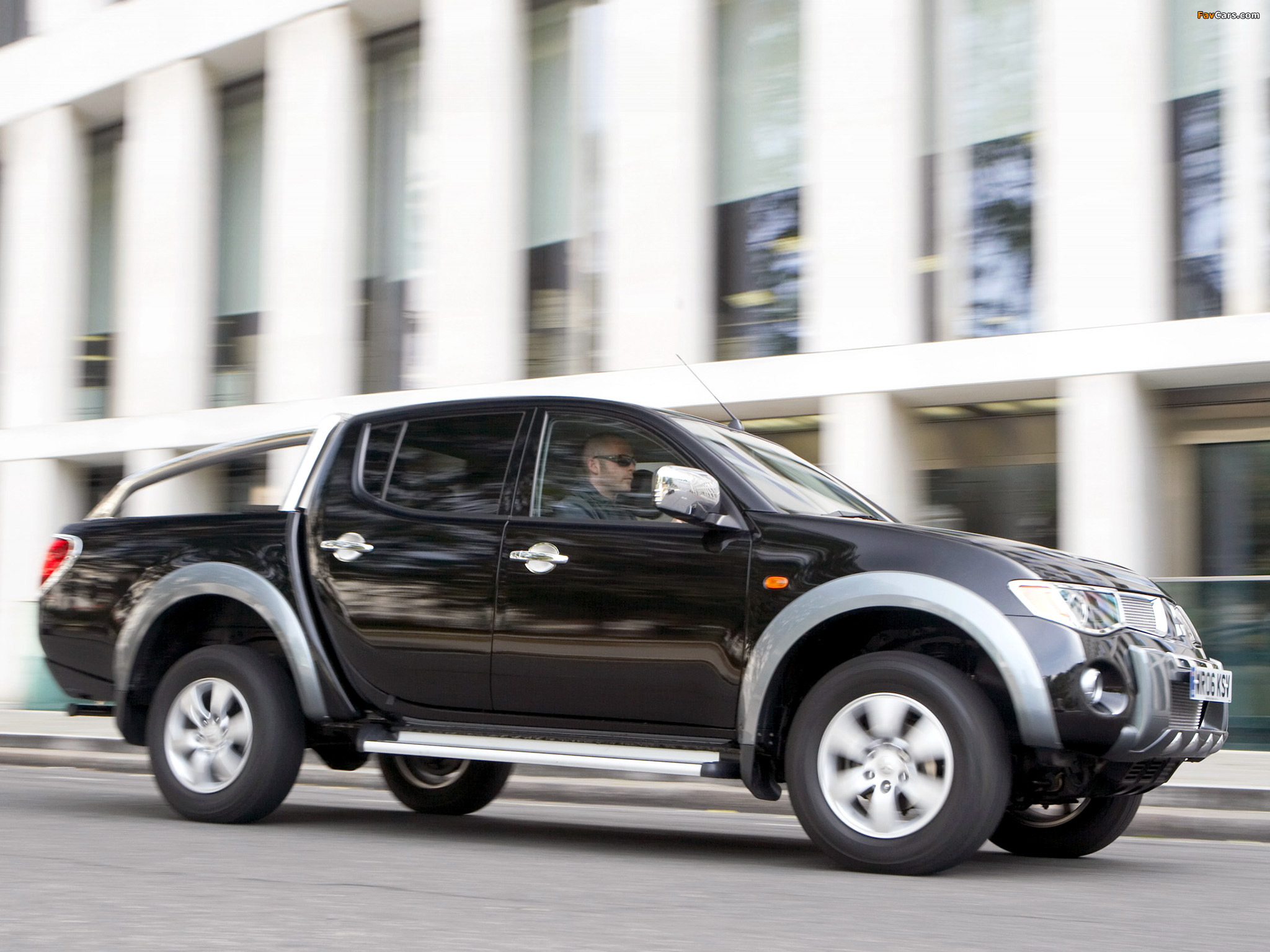 Pictures of Mitsubishi L200 4Life Double Cab UK-spec 2006–10 (2048 x 1536)