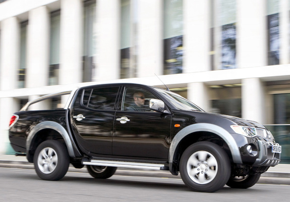 Pictures of Mitsubishi L200 4Life Double Cab UK-spec 2006–10