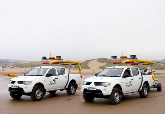 Pictures of Mitsubishi L200 Beach Lifeguards 2006–10