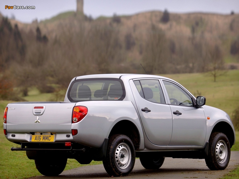 Mitsubishi L200 4Work Double Cab UK-spec 2006–10 wallpapers (800 x 600)