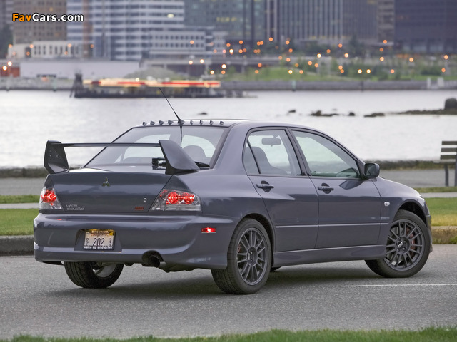 Mitsubishi Lancer Evolution VIII MR US-spec 2005–06 images (640 x 480)