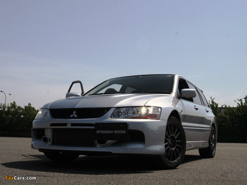 Mitsubishi Lancer Evolution IX Wagon 2005 wallpapers (800 x 600)