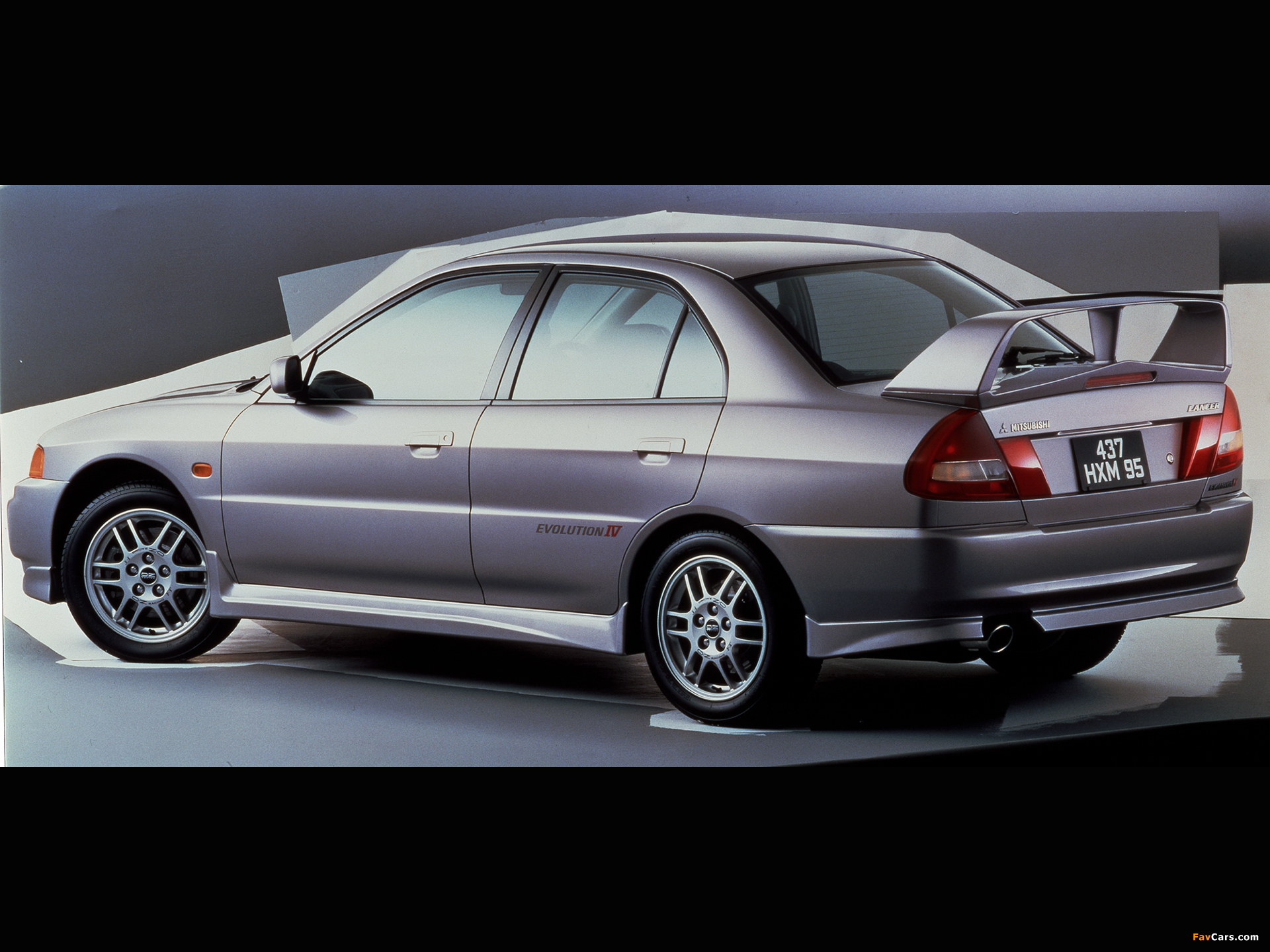 Photos of Mitsubishi Lancer GSR Evolution IV (CN9A) 1996–97 (1920 x 1440)