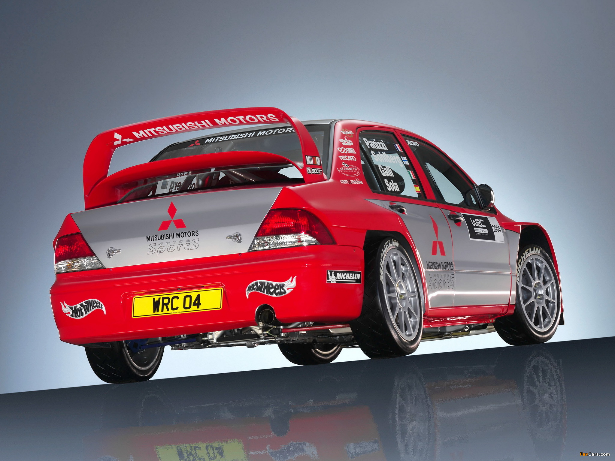 Photos of Mitsubishi Lancer WRC04 2004 (2048 x 1536)