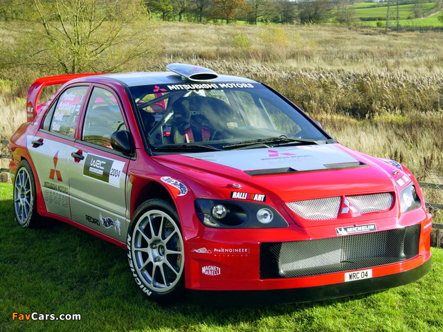 Photos of Mitsubishi Lancer WRC04 2004 (640 x 480)