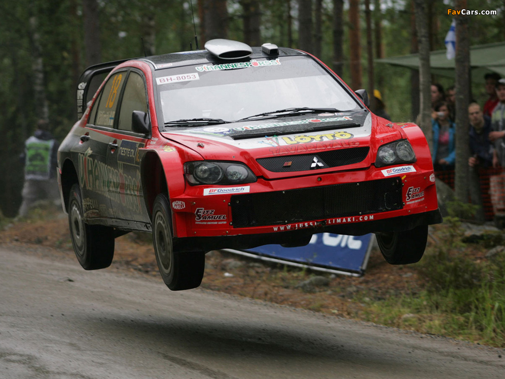 Photos of Mitsubishi Lancer WRC05 2005 (1024 x 768)