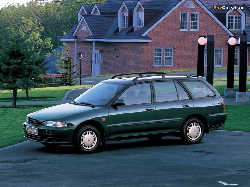 Mitsubishi Lancer Wagon 1992–2000 images (800 x 600)