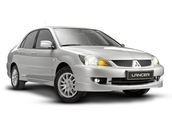 Mitsubishi Lancer 2005–10 pictures