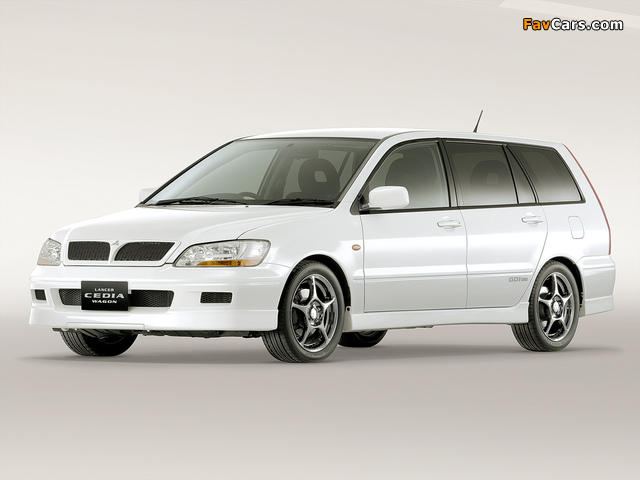 Photos of Mitsubishi Lancer Cedia Wagon 2000–03 (640 x 480)