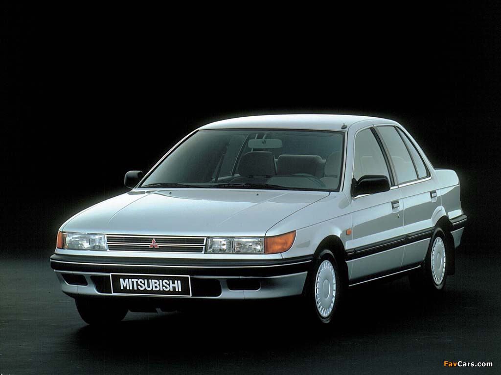 Pictures of Mitsubishi Lancer Sedan 1988–91 (1024 x 768)