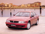 Mitsubishi Magna 1996–2000 images