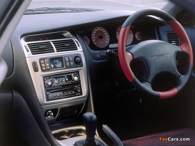 Mitsubishi Magna Ralliart 1996–2000 pictures (640 x 480)