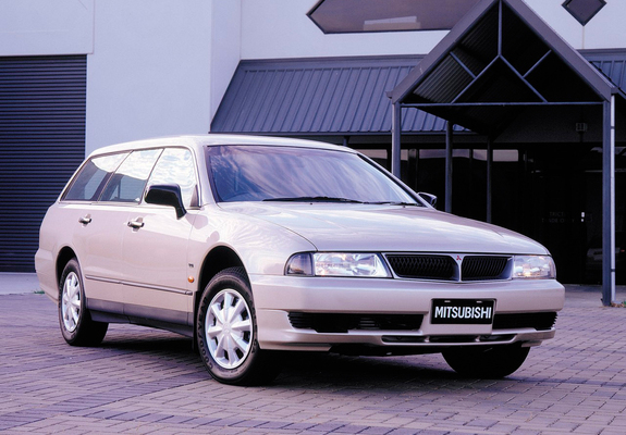 Mitsubishi Magna Wagon (TH) 1999–2000 pictures