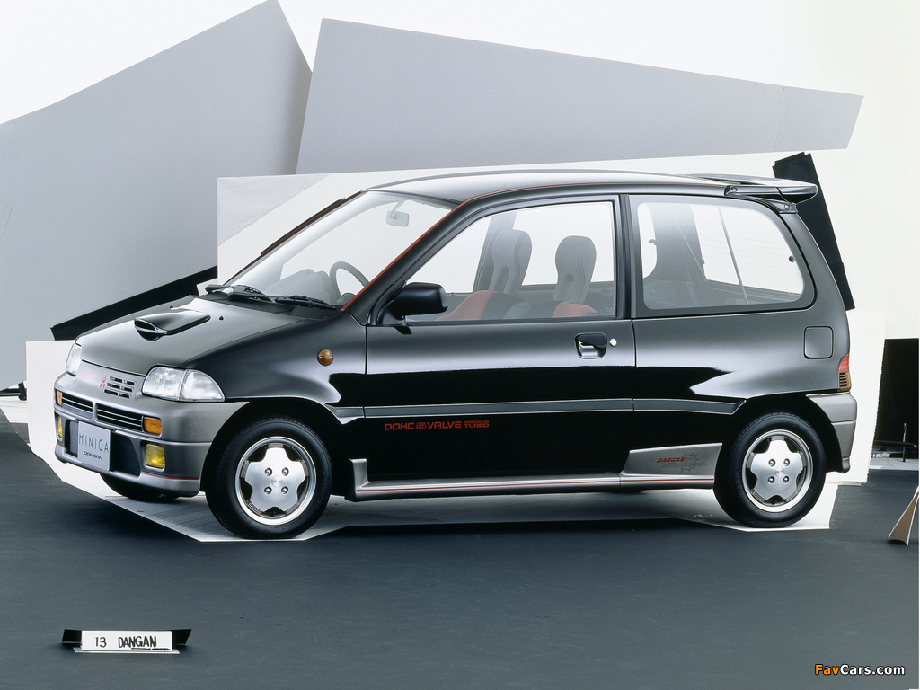 Mitsubishi Minica Dangan ZZ (E-H21A) 1989–90 photos (1024 x 768)