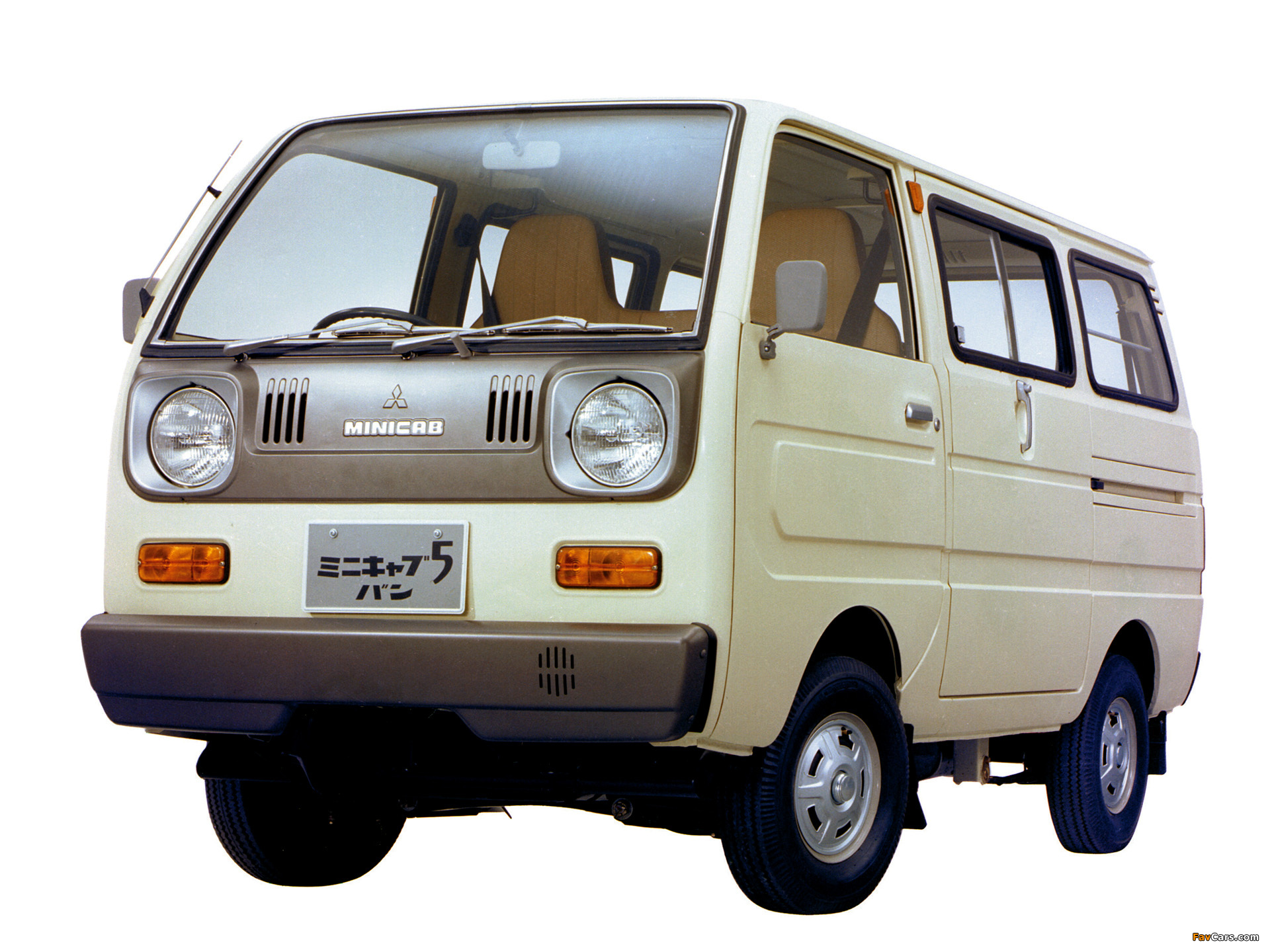 Images of Mitsubishi Minicab 5 Van 1976–77 (1920 x 1440)