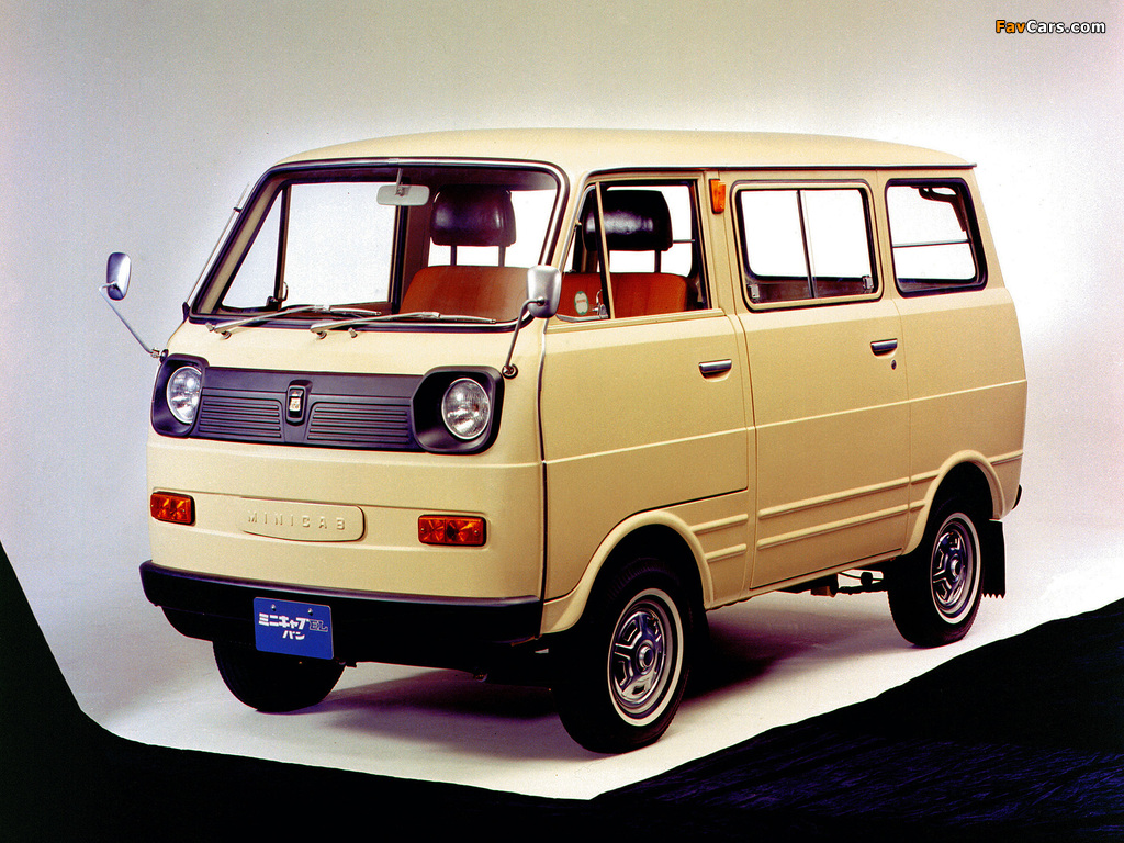 Mitsubishi Minicab EL Van 1968–76 photos (1024 x 768)