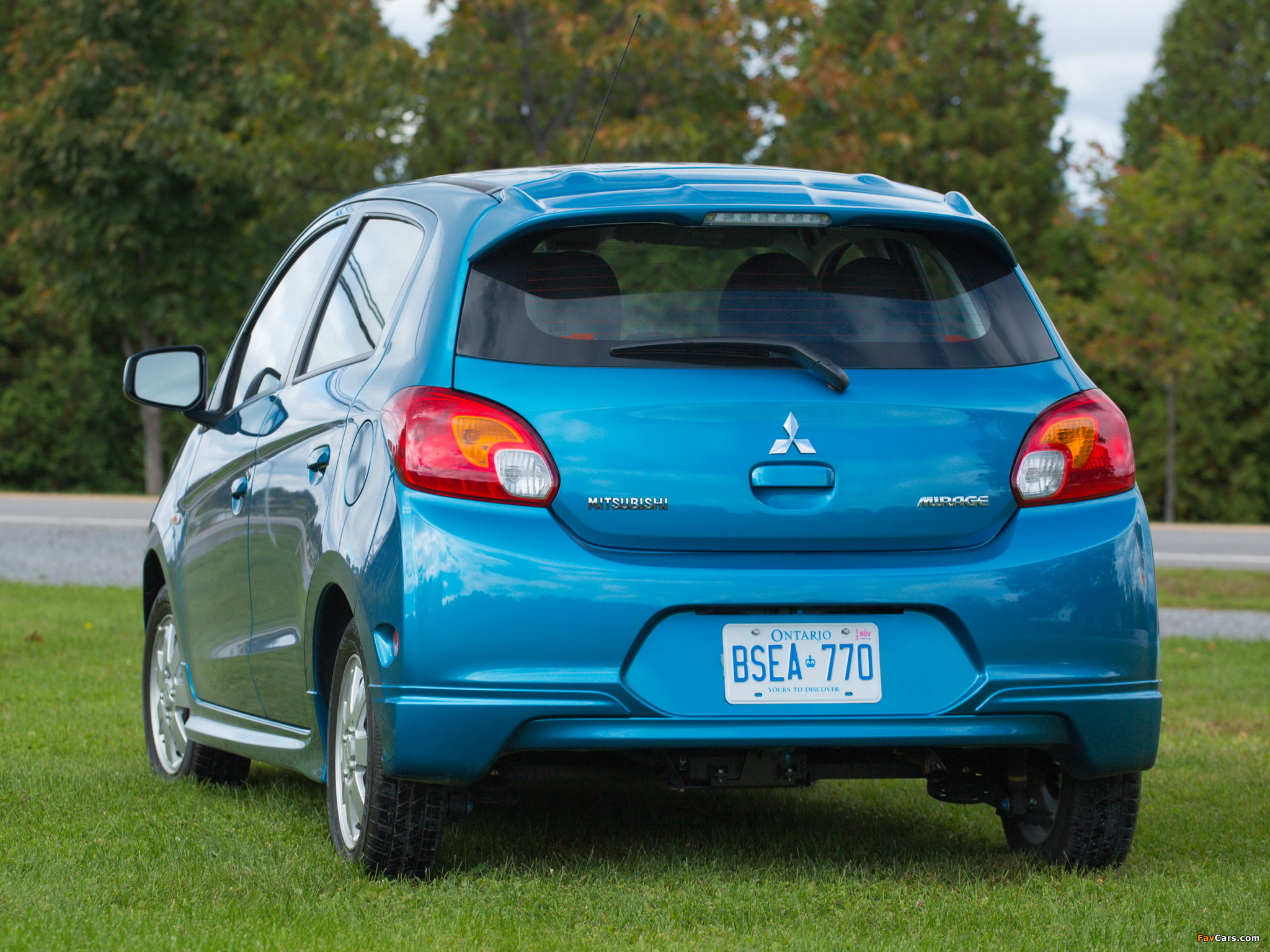 Photos of Mitsubishi Mirage US-spec 2013 (2048 x 1536)