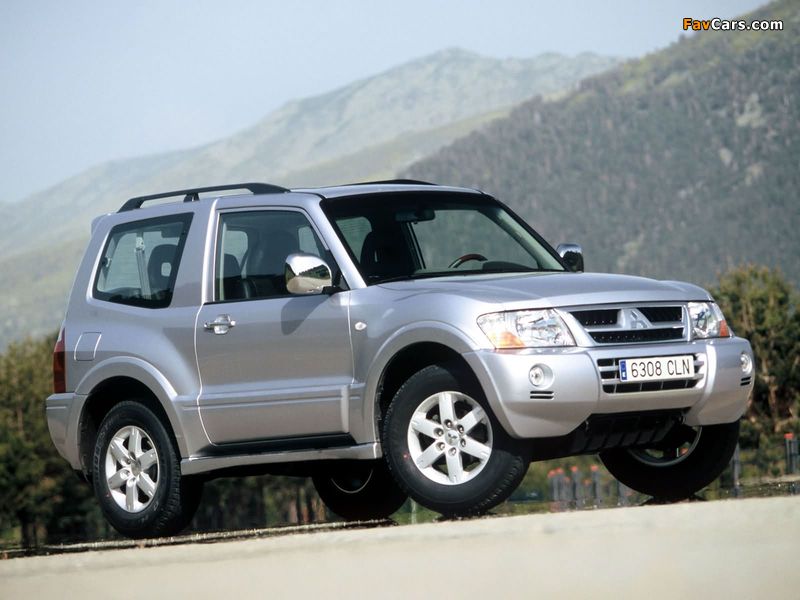 Mitsubishi Montero 3-door 1999–2006 pictures (800 x 600)