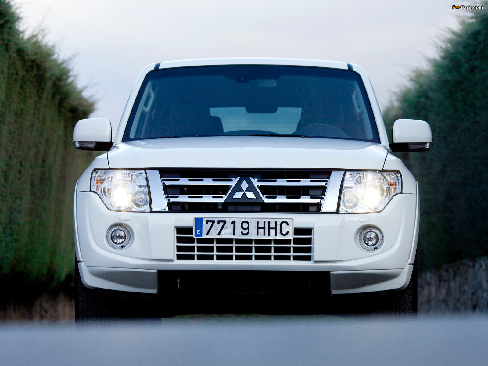 Pictures of Mitsubishi Montero 5-door 2011 (1600 x 1200)