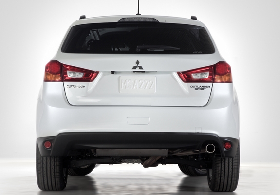 Pictures of Mitsubishi Outlander Sport 2012