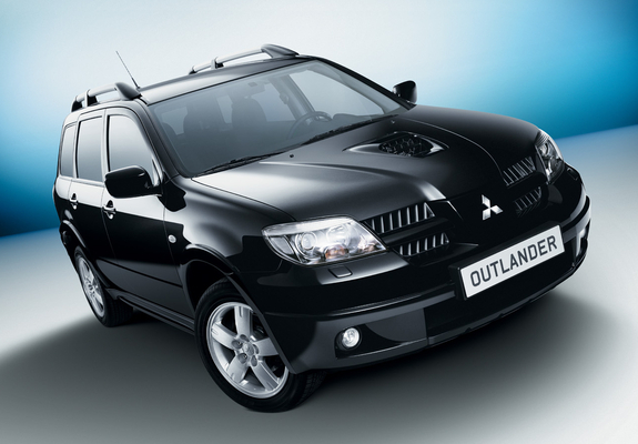 Images of Mitsubishi Outlander Turbo 2004–06