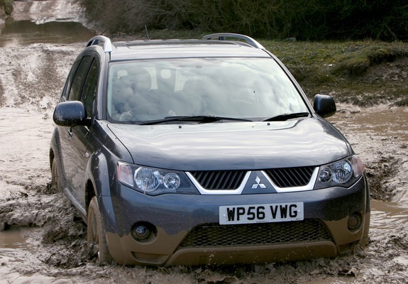 Images of Mitsubishi Outlander UK-spec 2007–09