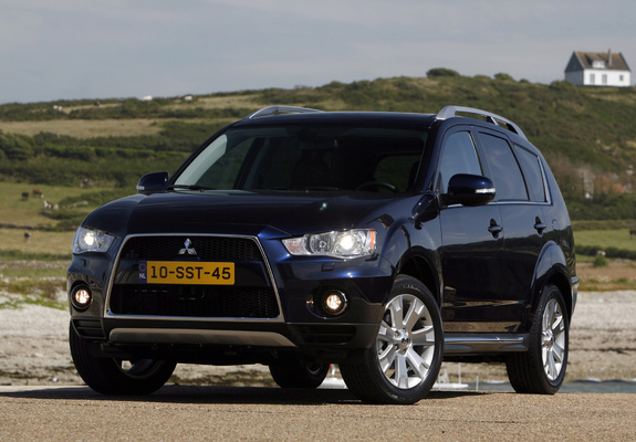 Images of Mitsubishi Outlander 2009–12