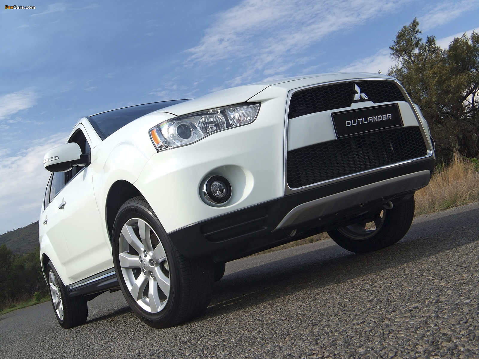 Images of Mitsubishi Outlander ZA-spec 2010–12 (1600 x 1200)