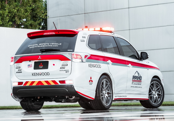 Images of Mitsubishi Outlander GT Pikes Peak Safety Car 2013