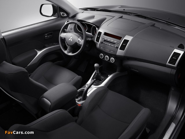 Mitsubishi Outlander 2007–09 photos (640 x 480)