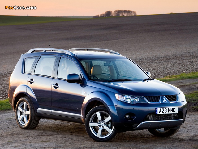 Mitsubishi Outlander UK-spec 2007–09 photos (640 x 480)