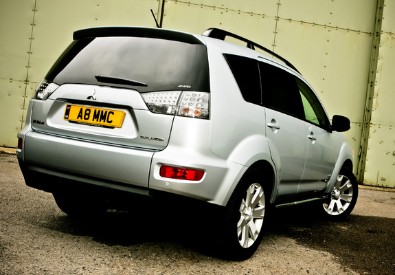 Mitsubishi Outlander UK-spec 2009–12 images