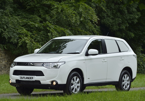 Mitsubishi Outlander Commercial 2013 images