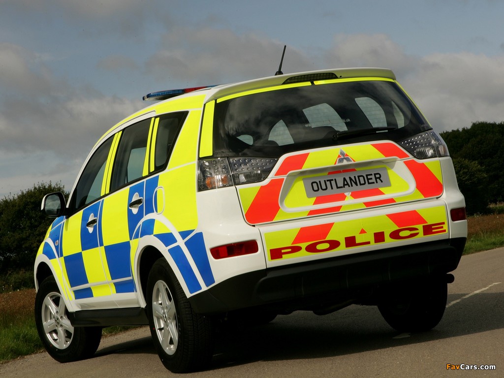 Photos of Mitsubishi Outlander UK Police 2007–09 (1024 x 768)