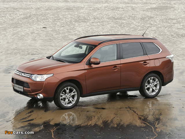 Photos of Mitsubishi Outlander 2012 (640 x 480)