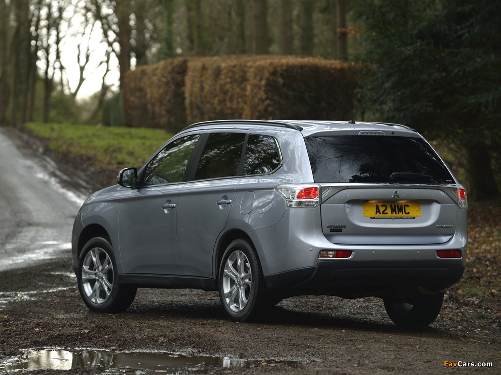 Photos of Mitsubishi Outlander UK-spec 2013 (1024 x 768)