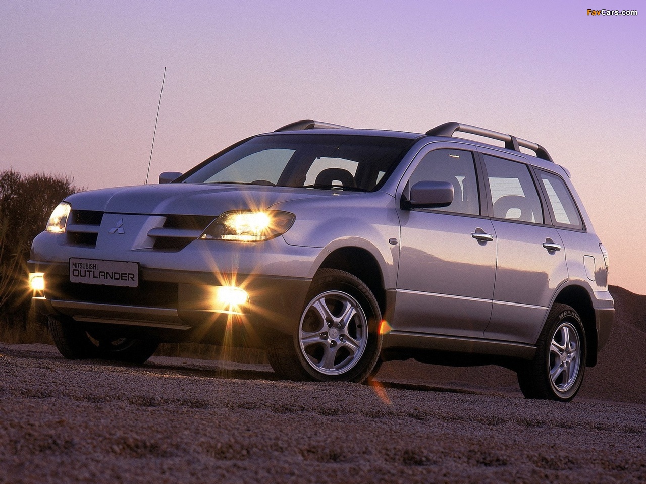 Pictures of Mitsubishi Outlander 2003–06 (1280 x 960)