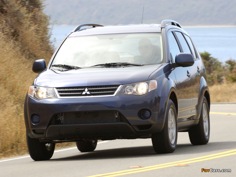 Pictures of Mitsubishi Outlander US-spec 2007–09 (800 x 600)