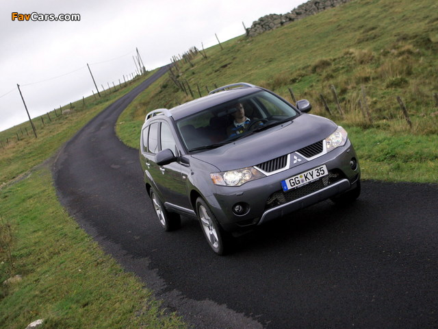 Pictures of Mitsubishi Outlander 2007–09 (640 x 480)