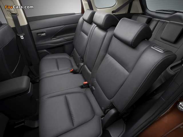 Pictures of Mitsubishi Outlander 2012 (640 x 480)