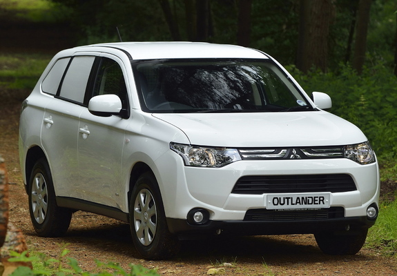Pictures of Mitsubishi Outlander Commercial 2013