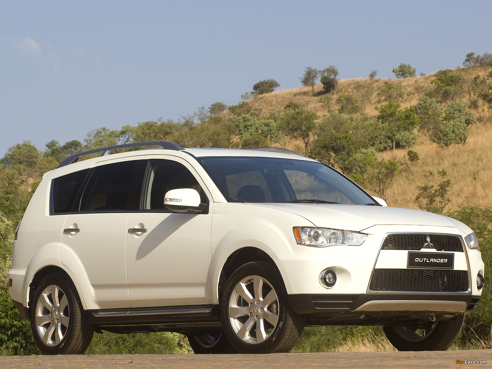 Mitsubishi Outlander ZA-spec 2010–12 wallpapers (1600 x 1200)