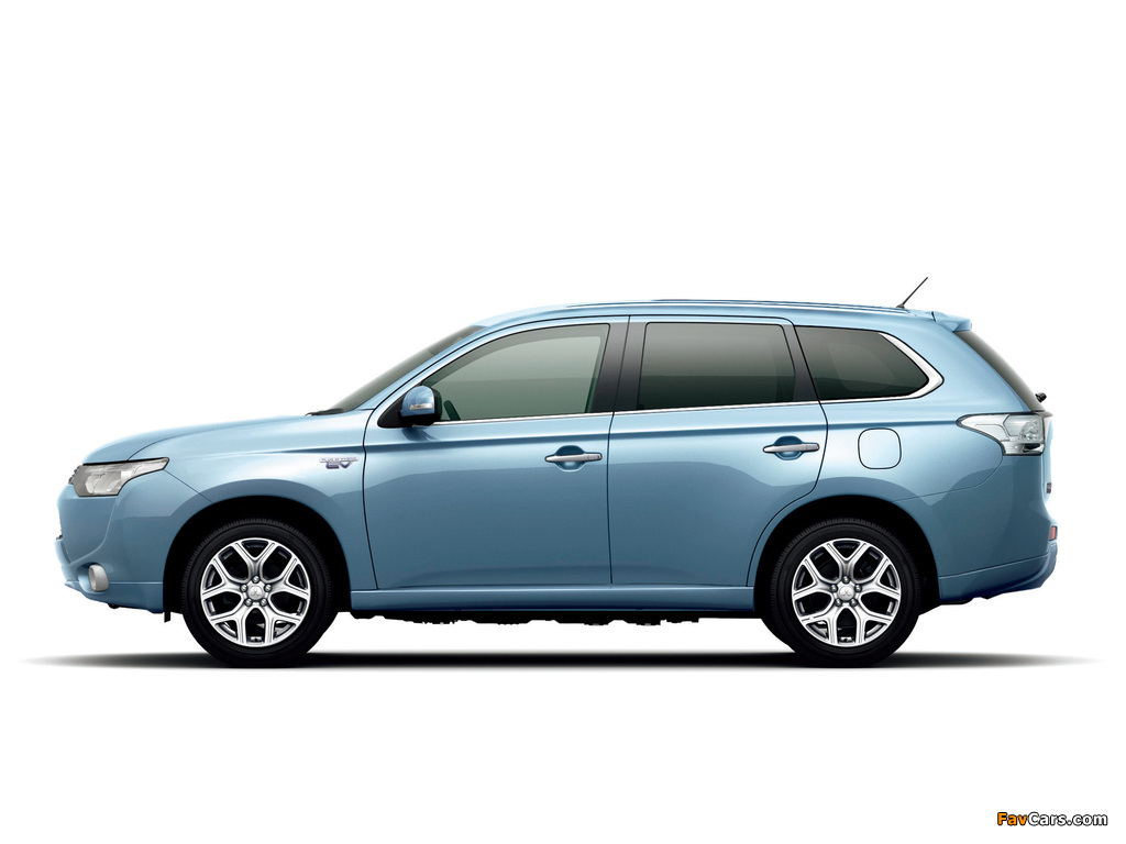 Mitsubishi Outlander PHEV JP-spec 2012 wallpapers (1024 x 768)