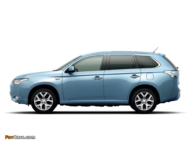 Mitsubishi Outlander PHEV JP-spec 2012 wallpapers (640 x 480)