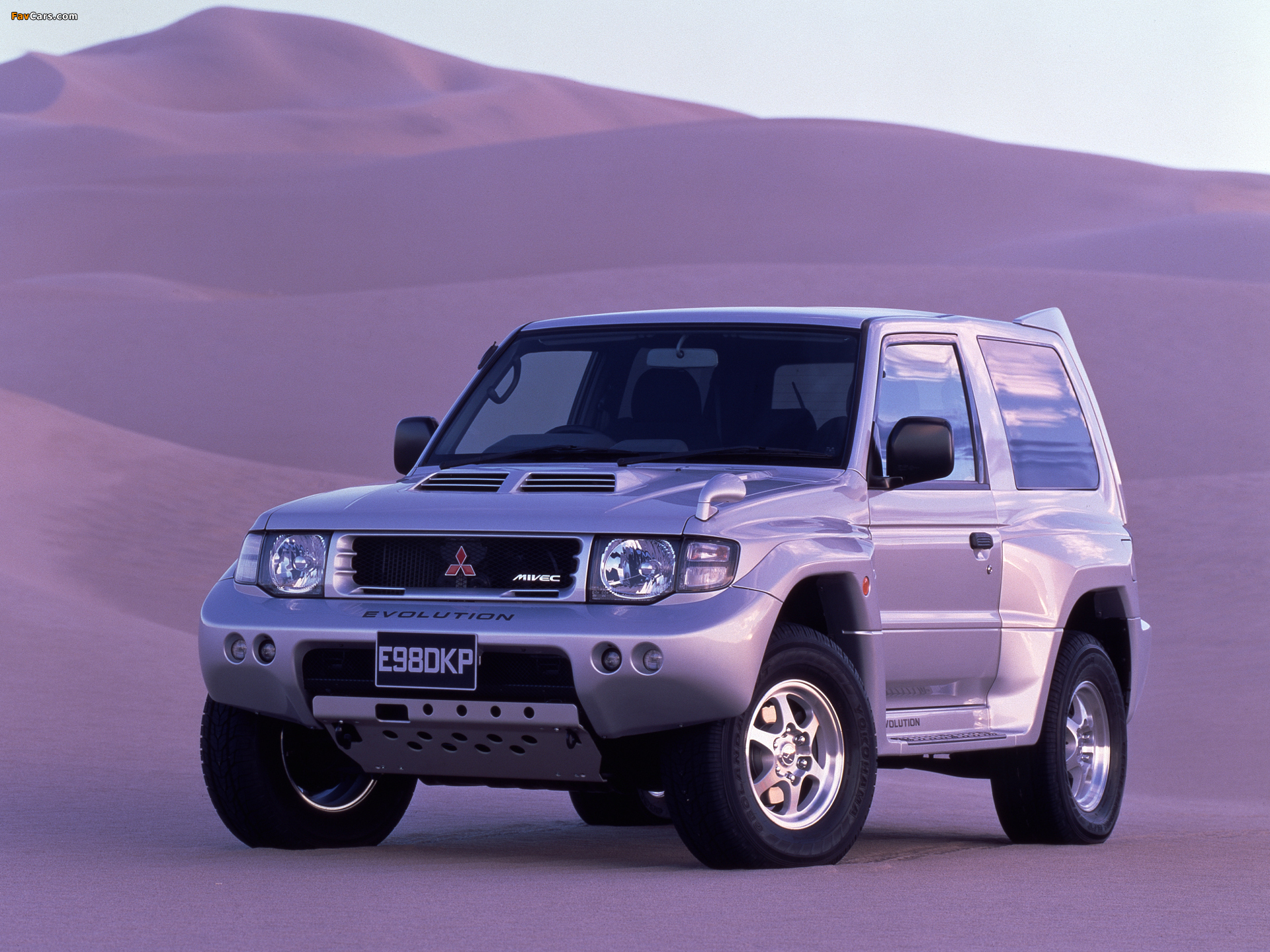 Mitsubishi Pajero Evolution (V55W) 1997–99 wallpapers (1920 x 1440)